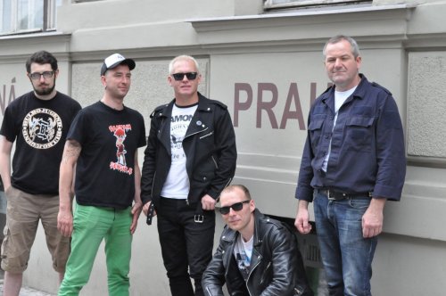 Wrzesień 2016, Bulbulators Praha, klub Buben z Fialkami 