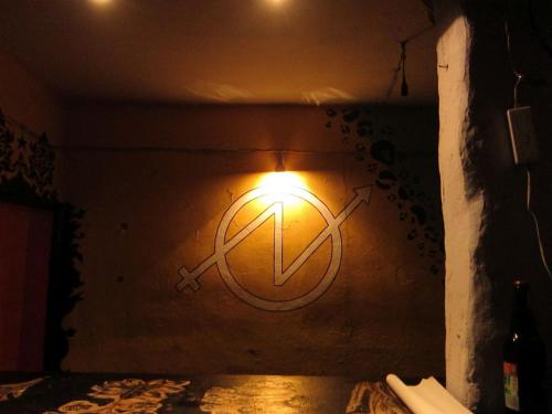 Symbol ruchu skłoterskiego, CKN 13